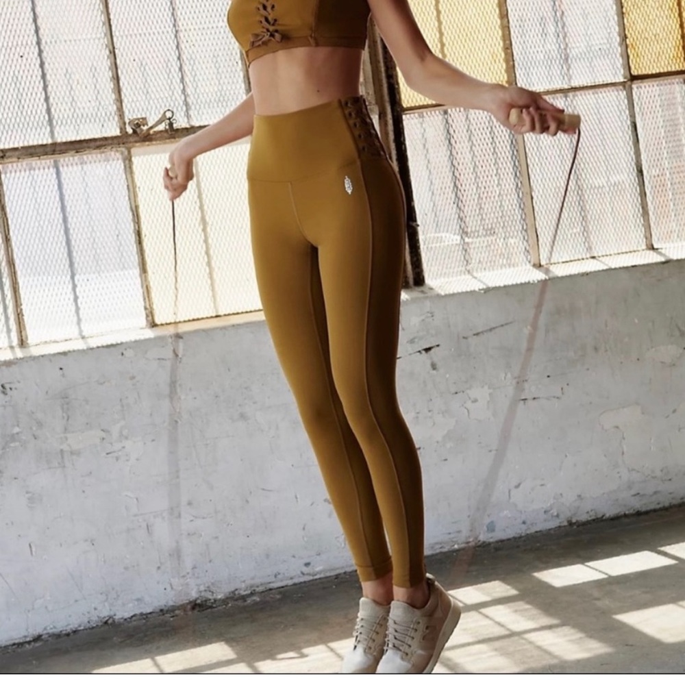 Free people gold leggings sz M
